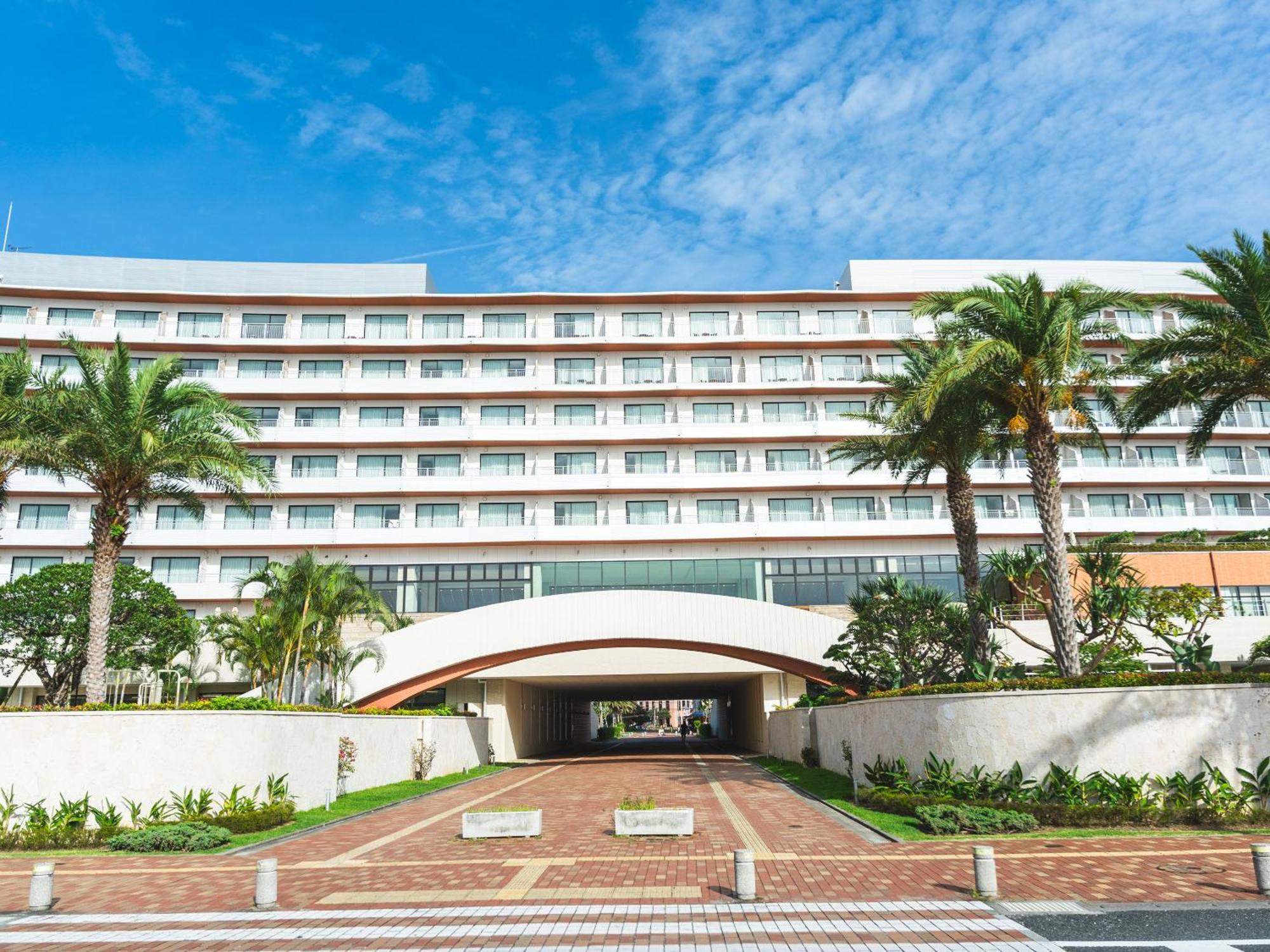 Hilton Okinawa Resort 4*